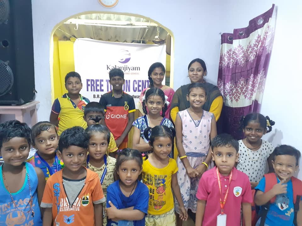 Children at Kalanjiyam Tuition Centre